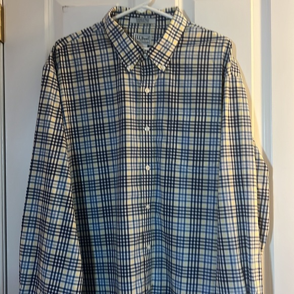 LL Bean Checkered Men’s Dress Shirt - Picture 3 of 5